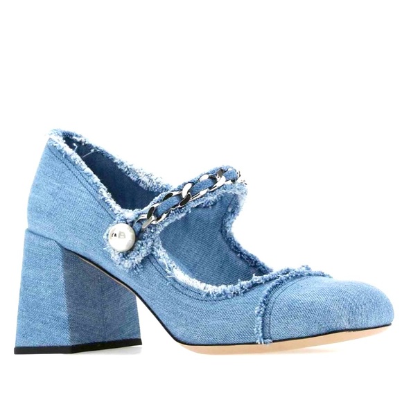 Miu Miu
Miu Miu Mary Jane Round Toe Denim Pumps 40 - Picture 2 of 12